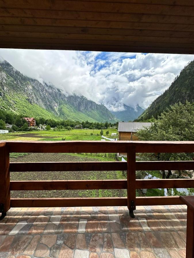 Residence Quku Valbones Eksteriør bilde