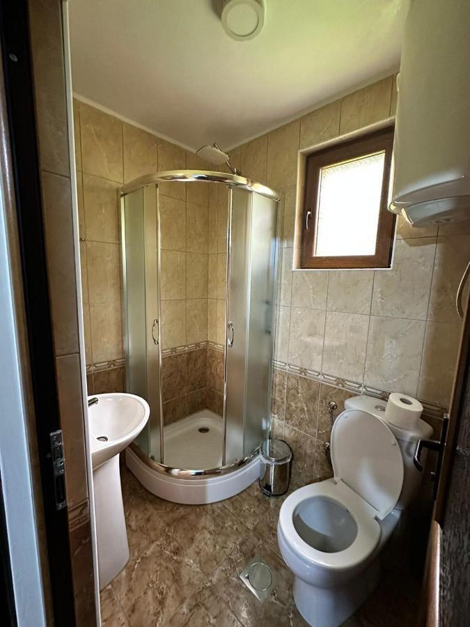 Residence Quku Valbones Eksteriør bilde