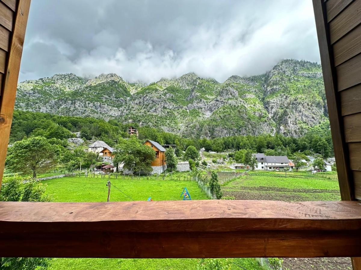 Residence Quku Valbones Eksteriør bilde